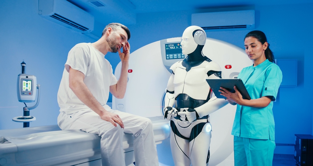 Patient, robot en dokter in ziekenhuis