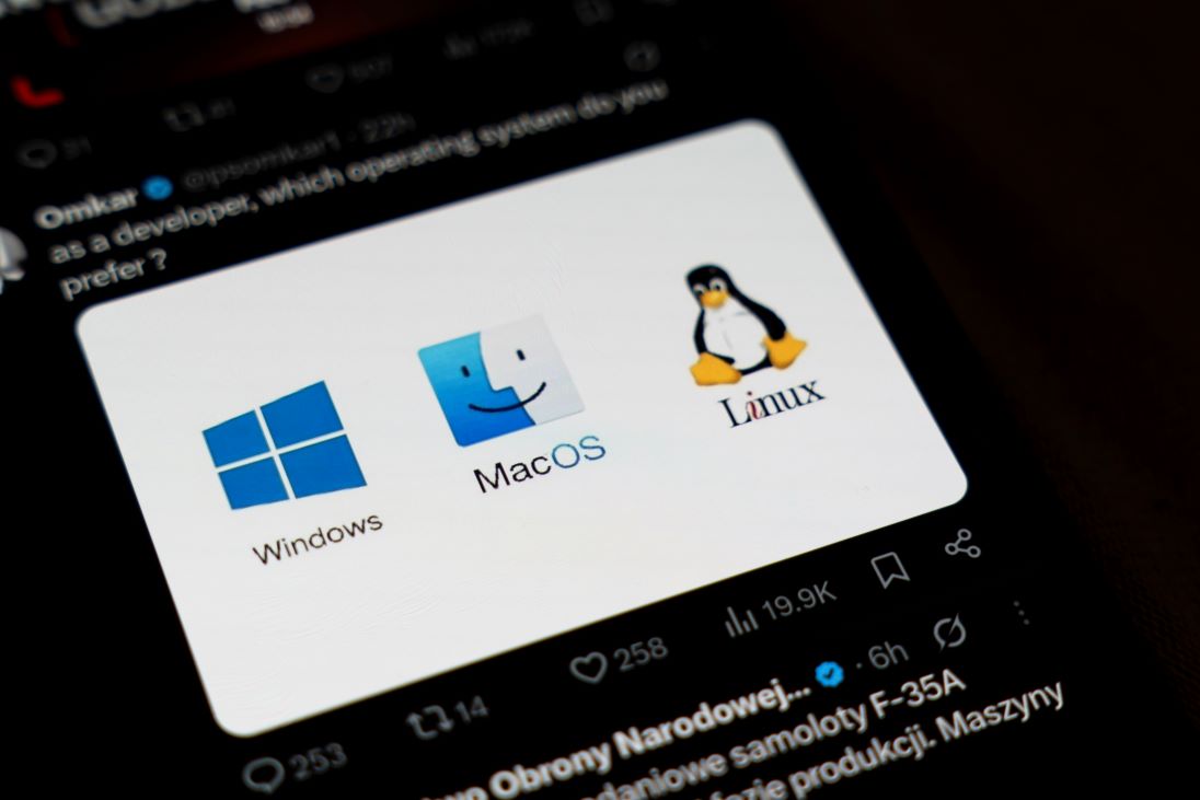 beeldscherm mte logo's van windows, mac os en linux