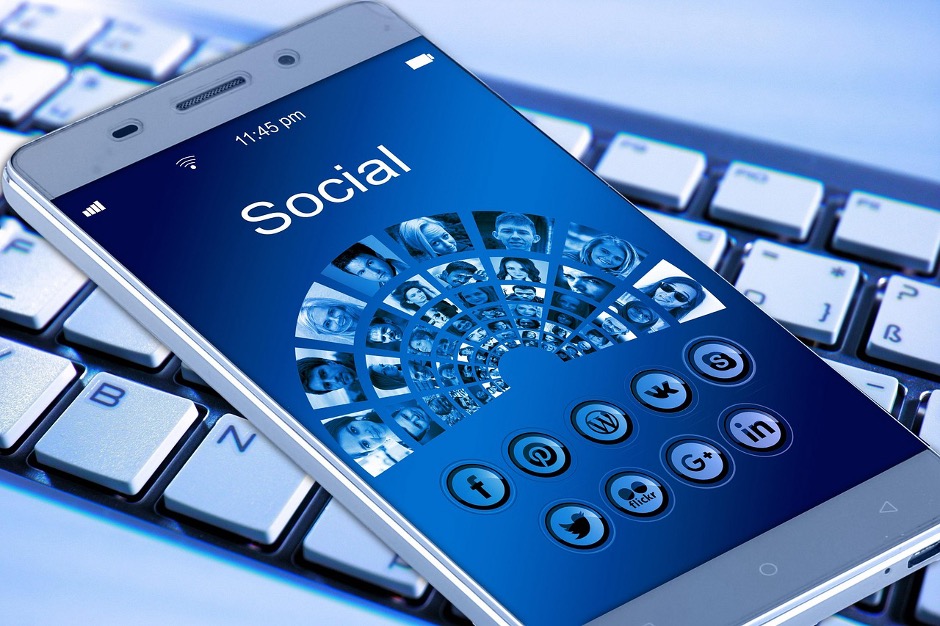 Social Media op scherm van een smartphone